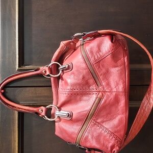 Elegant Red Leather Shoulder Bag